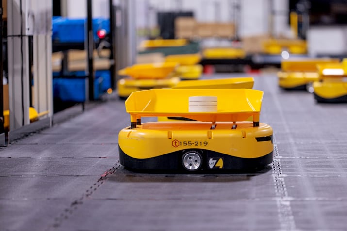 tSort Kitting Robotic Solution System