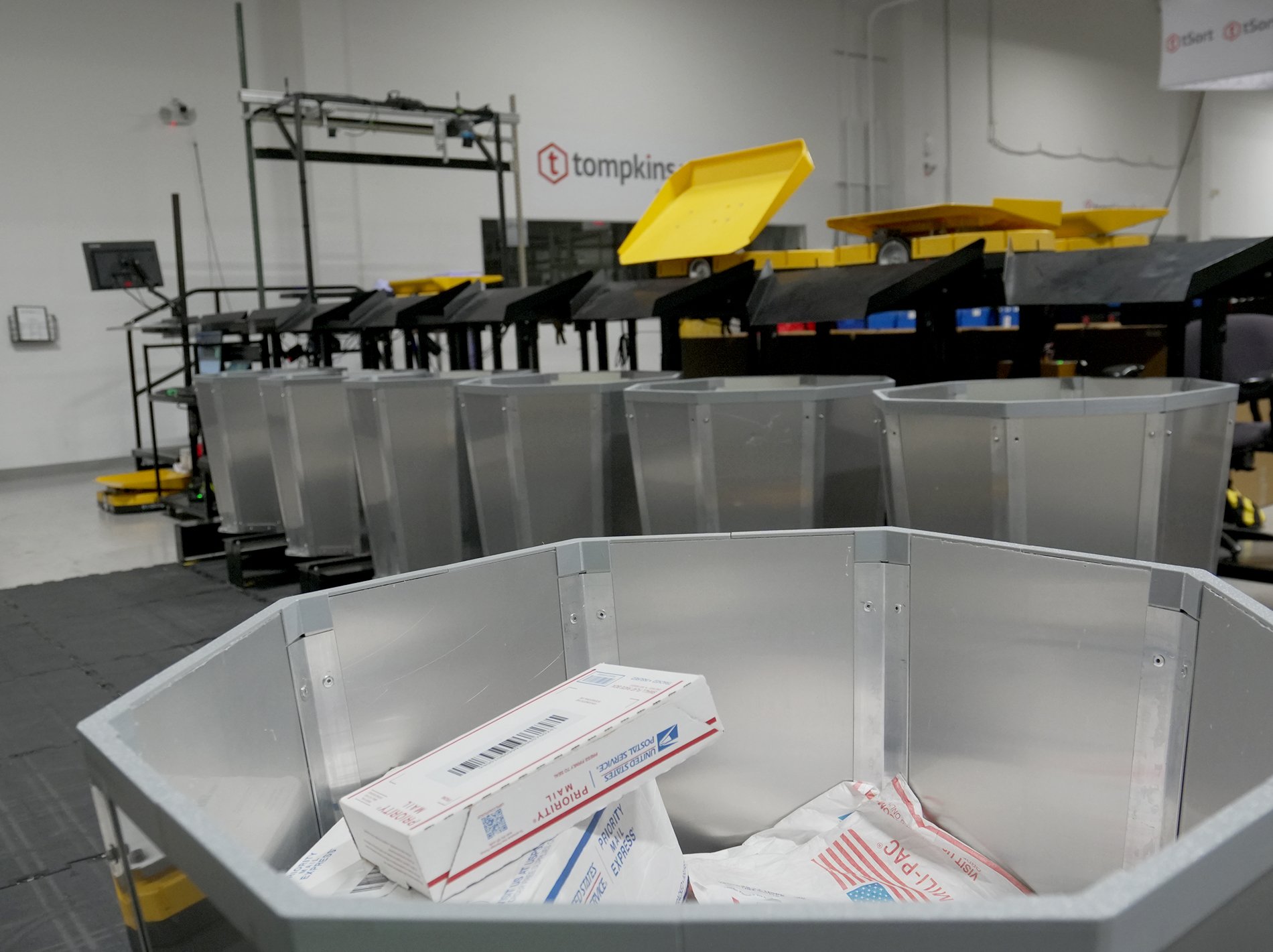 xChangeParcel order fulfillment system